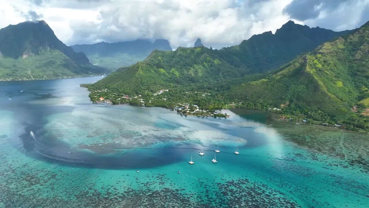 Discovering Paradise: Top 10 Must-Visit Destinations in French Polynesia