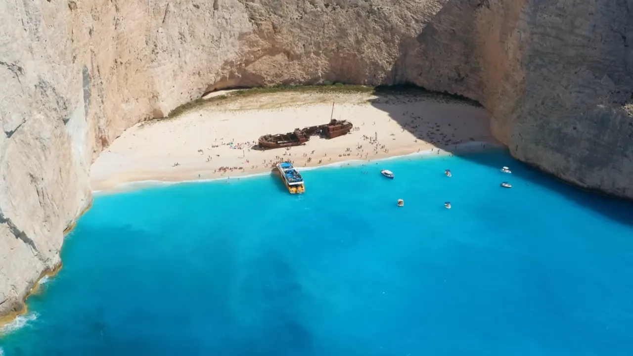 Shipwreck Beach