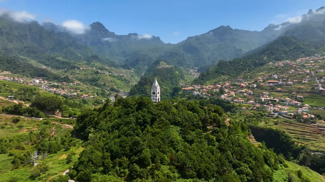 São Vicente: Scenic Hilltop Church